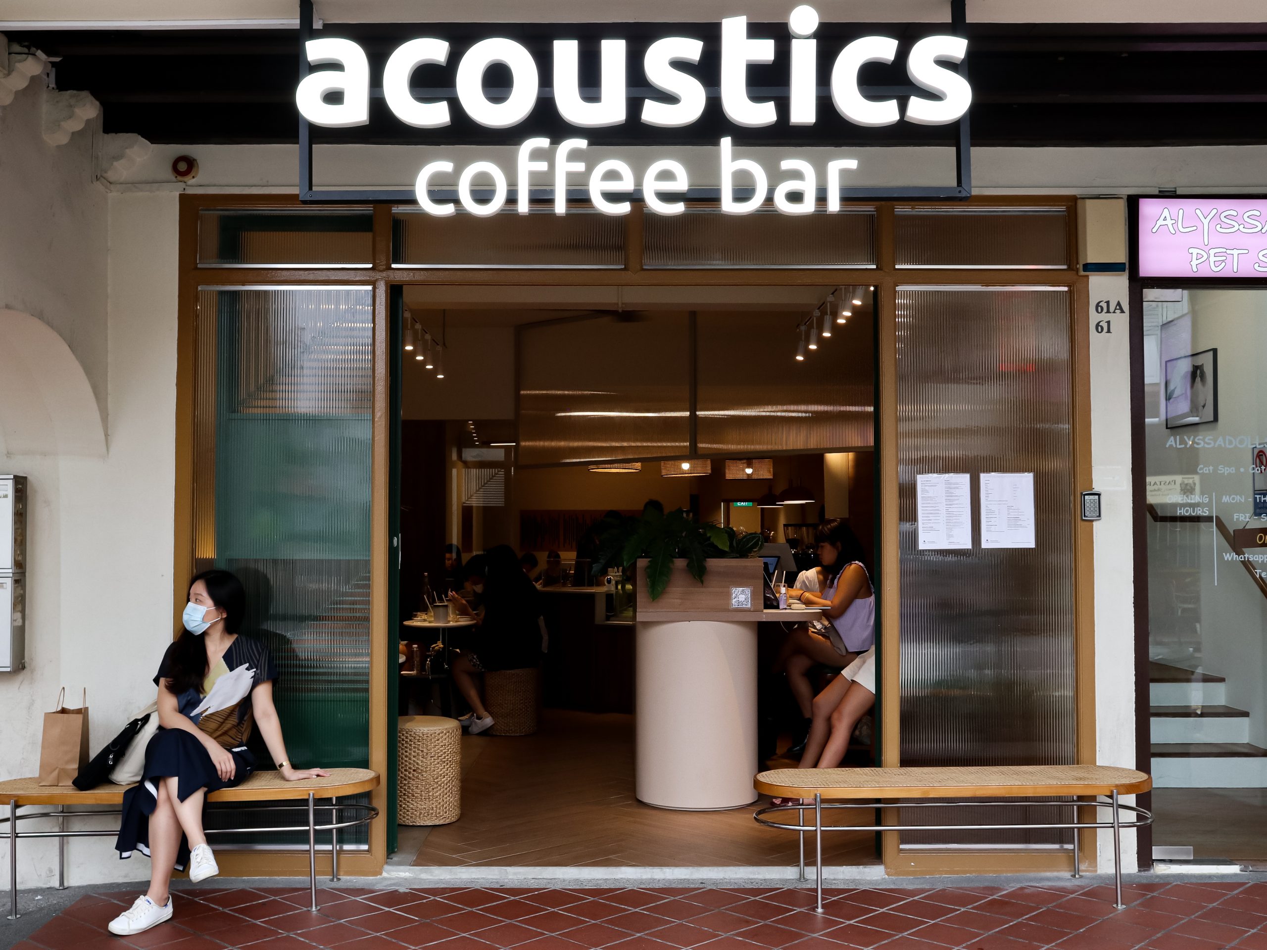 claire_three-new-cafes-tanjong-pagar-acoustics-coffee-bar-1-front