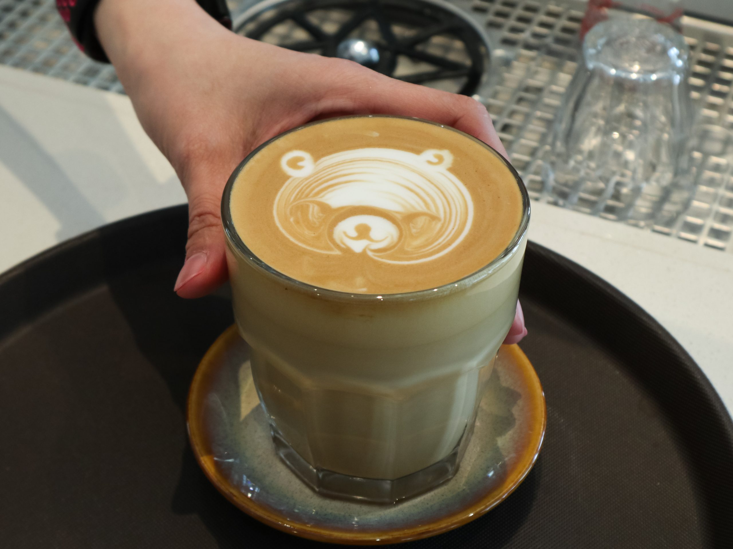 claire_three-new-cafes-tanjong-pagar-huggs-maxwell-collective-5-bear-art-latte