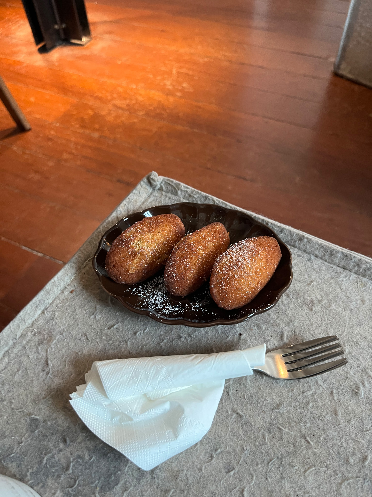 A plate of madeleines